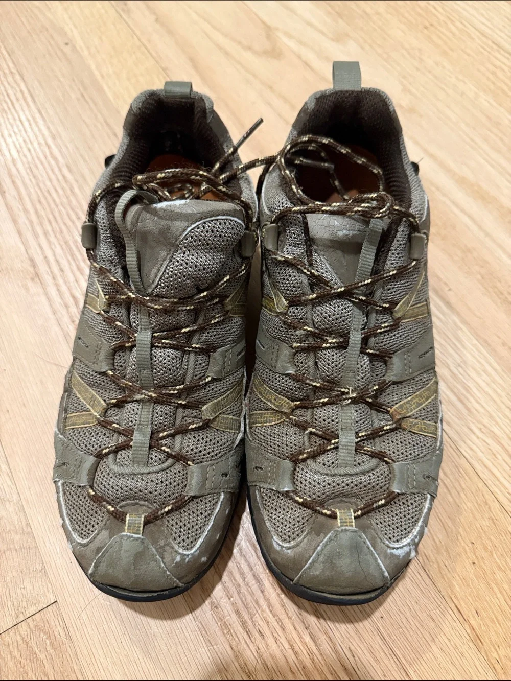 Merrell Women’s Siren Sport Gortex Shoes. 9.5